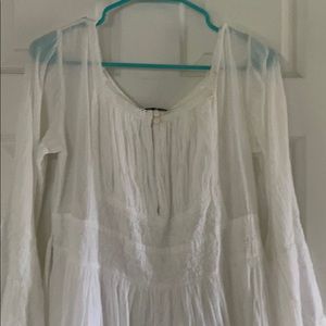 white long sleeve dress